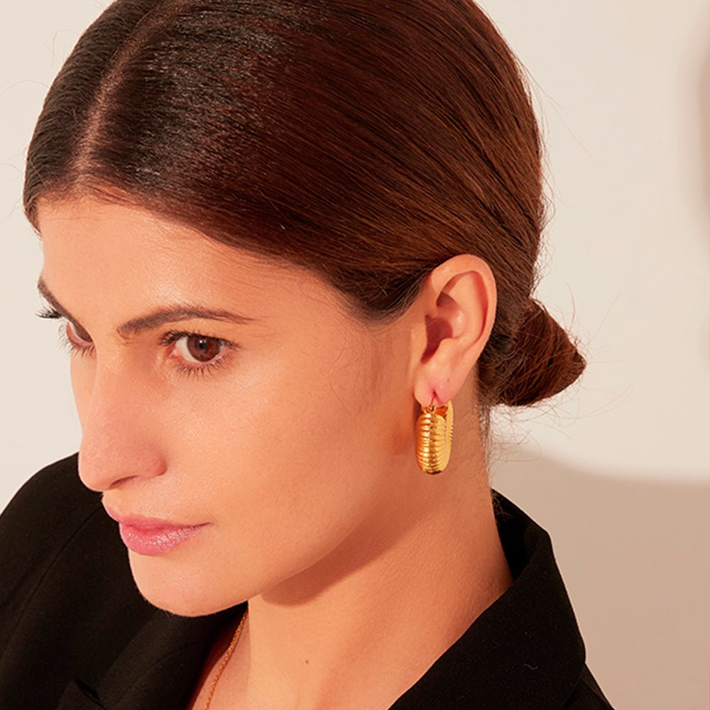 Brinco Argola Lacraia Banhado Ouro 18K