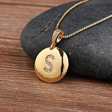 colar-delicado-pingente-letra-banhado-ouro-18k-letra-s