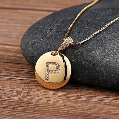 colar-delicado-pingente-letra-banhado-ouro-18k-letra-p
