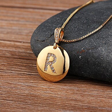 colar-delicado-pingente-letra-banhado-ouro-18k-letra-r