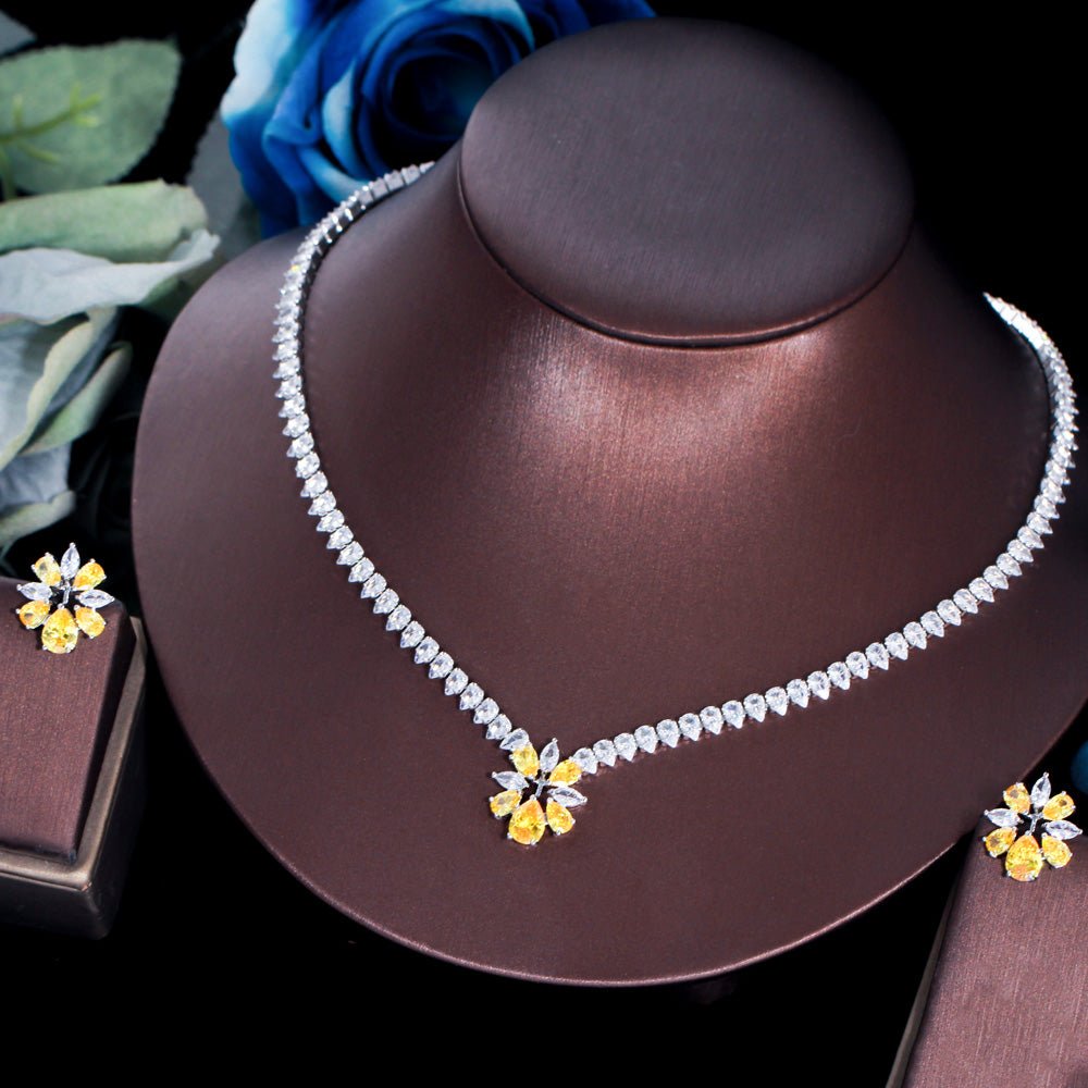 Conjunto Colar e Brinco Cravejado Cristais de Zircônia