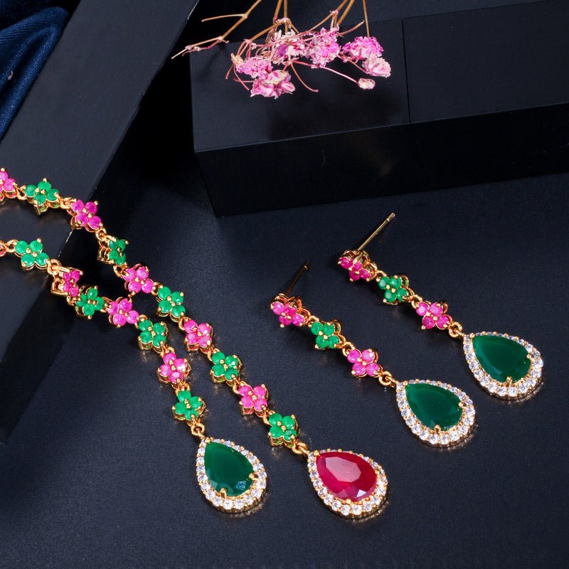 Conjunto Colar e Brinco Pingente Cristais de Zircônia