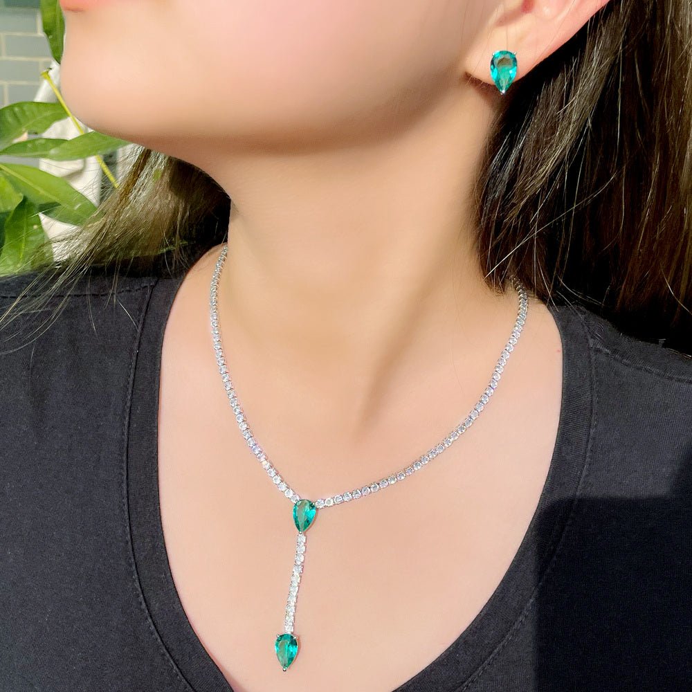 Conjunto Colar Gravata e Brinco Pingente Cristais de Zircônia Verde