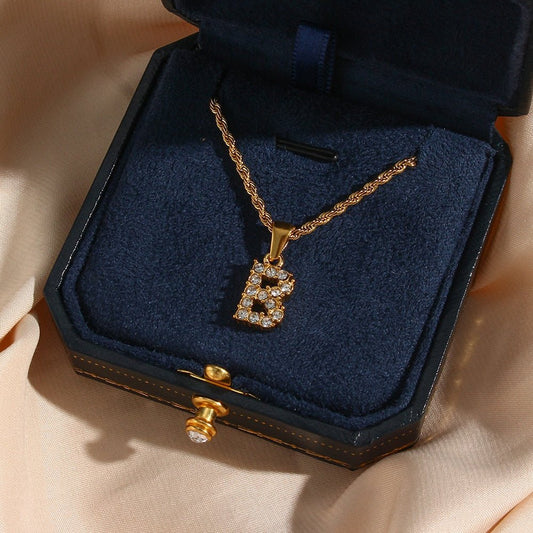  colar-baiano-letra-inicial-cravejado-banho-ouro-18k-792371