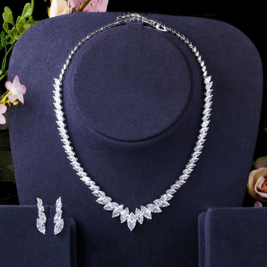 Conjunto Colar e Brinco Lotus Cravejado Zircônia