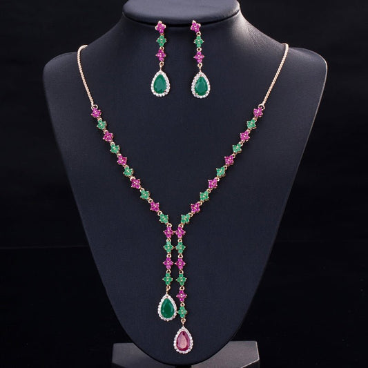 Conjunto Colar e Brinco Pingente Cristais de Zircônia